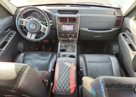 2012 Jeep Liberty Jet z USA, uszkodzony, nr VIN 1C4PJMFK2CW155825